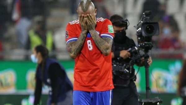 "Otra vez fuera de Qatar": la burla en Argentina contra Vidal y la Roja tras el fallo de la FIFA
