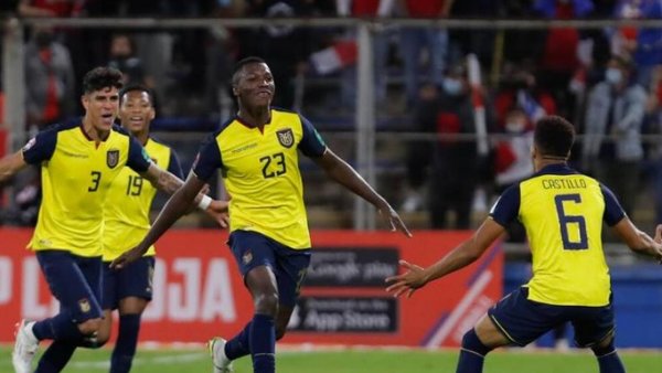 ¿Chile va al Mundial? Los posibles escenarios en caso de que la FIFA sancione a Ecuador
