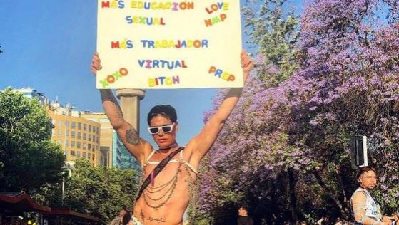 "Iconic": Nelson Mauri y "Lelo" posaron juntos en la marcha por el Orgullo
