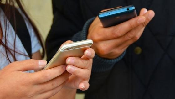 La nueva red social que causa furor en Estados Unidos y busca elogiar a otros usuarios
