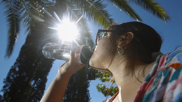 Hasta 34°: nueva ola de calor afectará a la zona central del país
