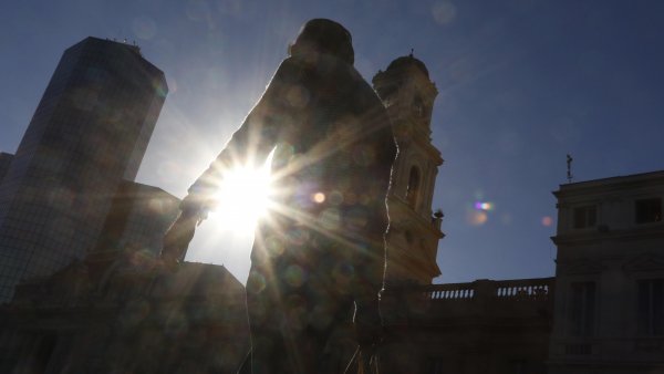Tras leve baja en temperatura: ¿cuándo volverán las máximas de 30° en la RM?
