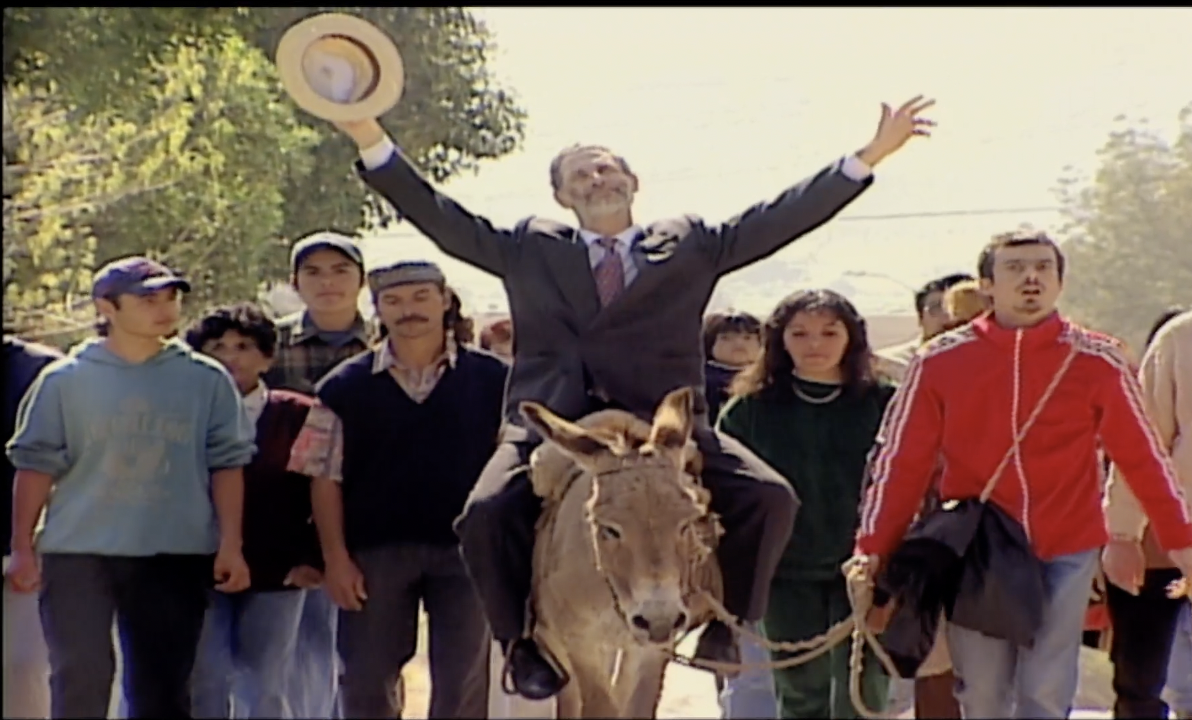 "Sucupira, La Comedia" Capítulo 1: Federico resucita
