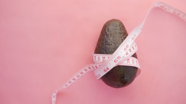 "Dietas express": los riesgos de bajar de peso con métodos expuestos en internet
