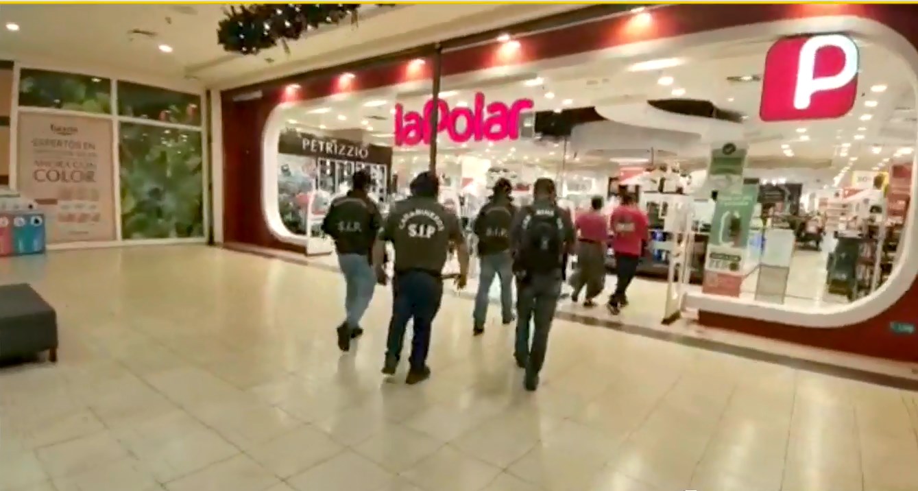 ¿Cómo ser parte de la demanda colectiva a La Polar por ropa falsificada?
