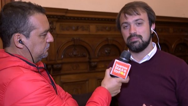 "Vengan a Valparaíso igual": Alcalde Sharp se refiere a la cancelación de show pirotécnico
