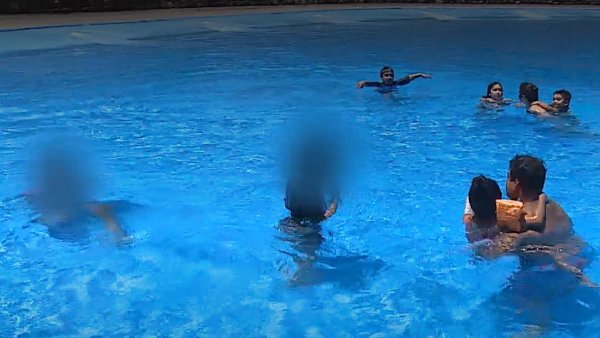 Los cuidados para los niños en piscinas en verano
