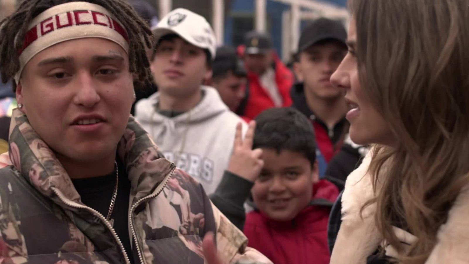 "Shishigang": La coordinadora social de Pablo Chill-E y sus amigos
