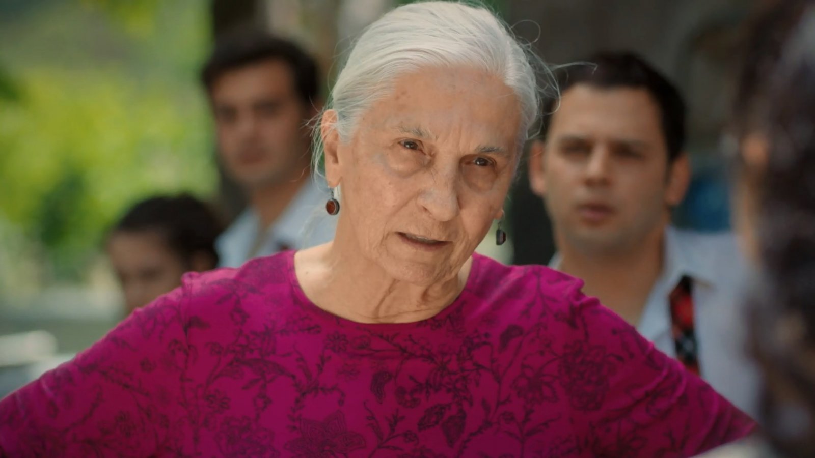 Todo por mi familia - T1E147 | Sevgi enfrenta a Sengul
