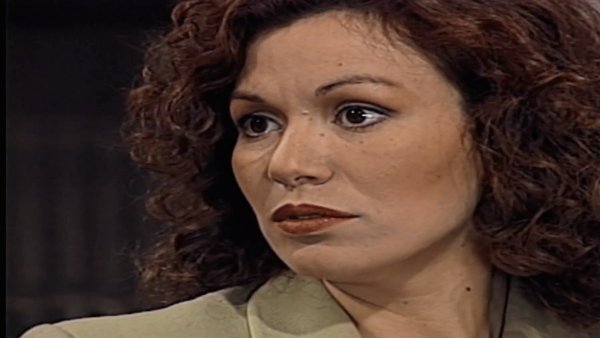 Rojo y Miel Capítulo 84: La propuesta de Valeria
