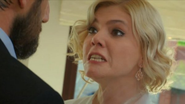El desconsuelo de Demet
