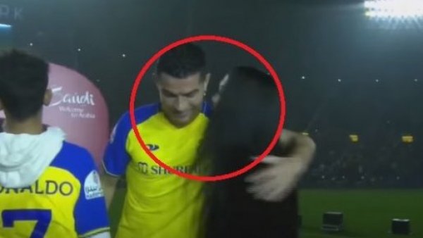 El gesto de Georgina con Cristiano Ronaldo en plena presentación que causó revuelo
