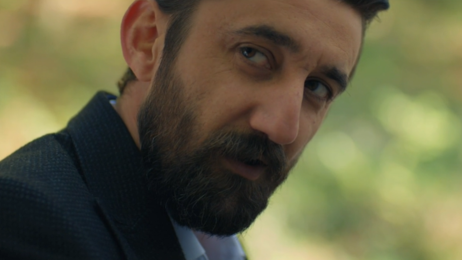 Hakan prepara una trampa para Demet
