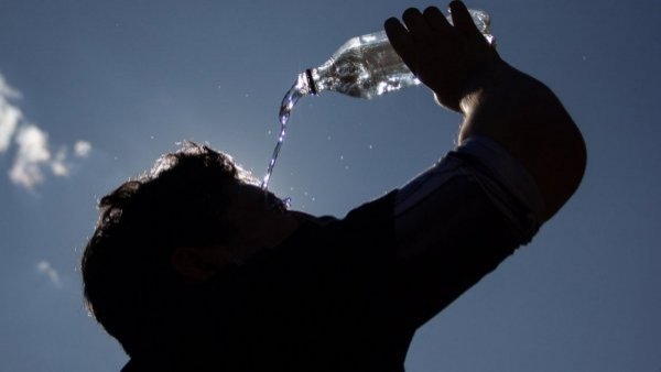 Hasta 36°: advierten altas temperaturas para cuatro regiones del país
