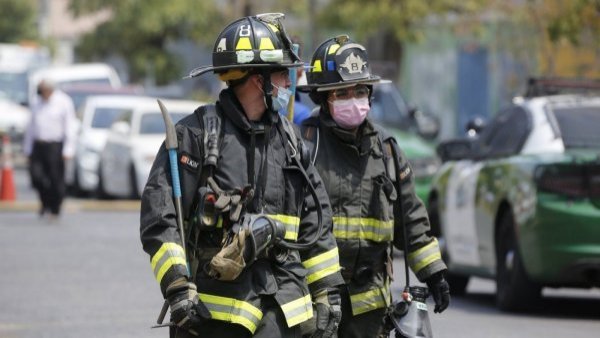 Bomberos se mantiene como la institución más confiable según Research Chile