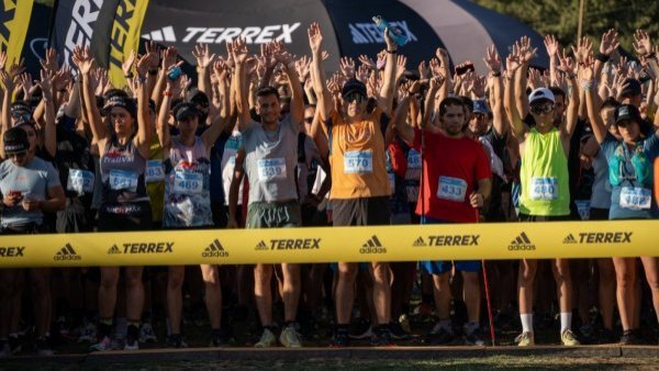 Fiesta del Trail running convocó a más de 800 corredores y finalizó con un gran sunset deportivo

