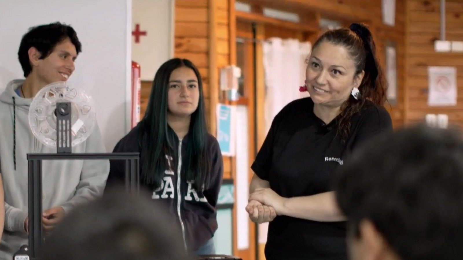 Camiseteados: Jeanette Campos, fundadora de "Rancolab" y que ayuda a la comunidad junto a la tecnología
