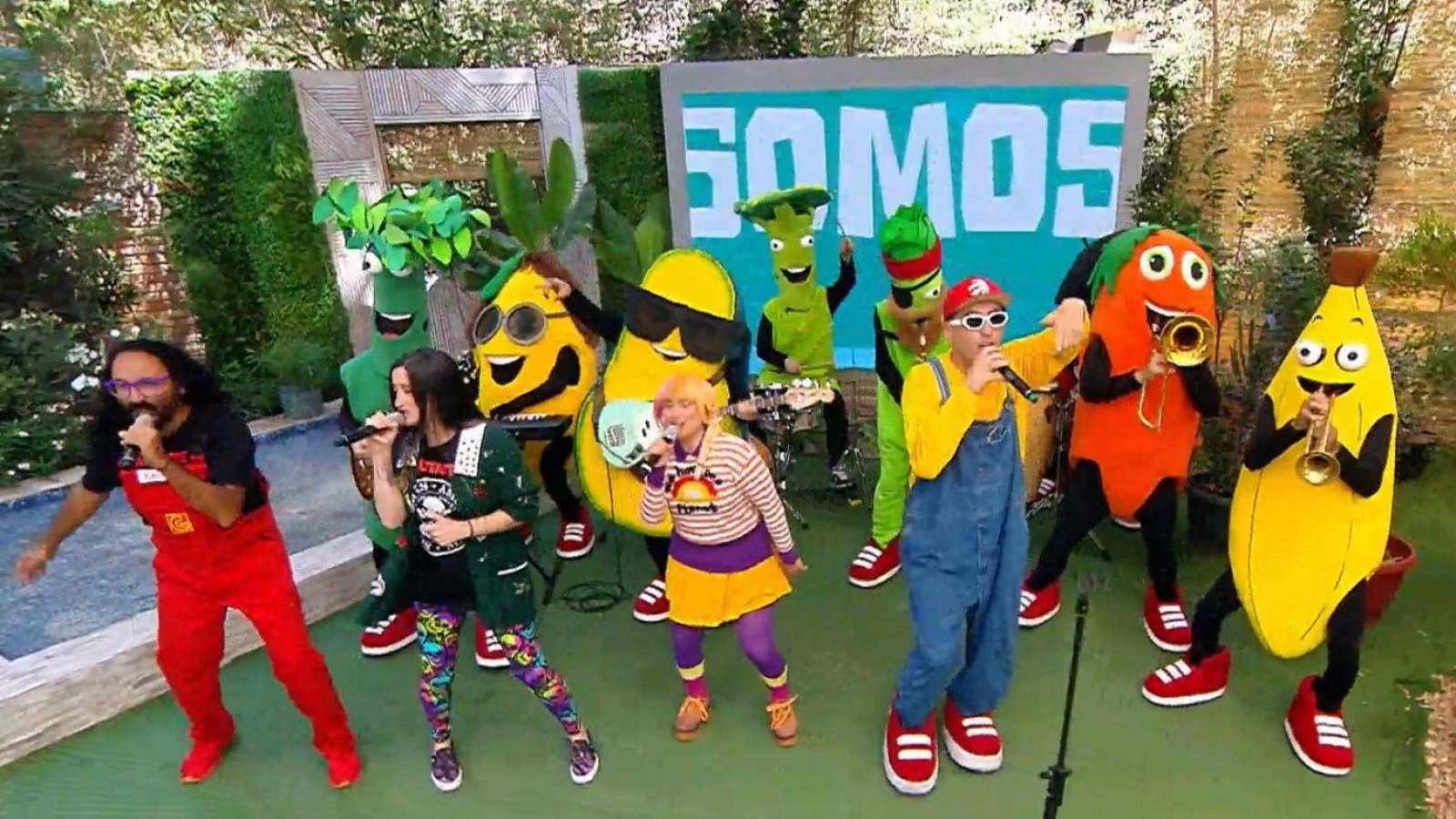 Vive la "Experiencia Frutal" con los Frutantes en Teatro a Mil 2023
