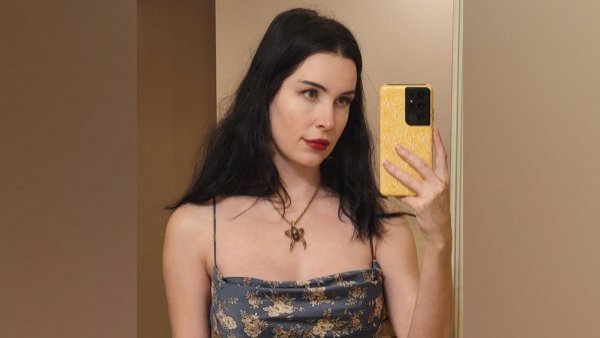 "Mis genes son maravillosos": modelo de Onlyfans vende sus óvulos por internet
