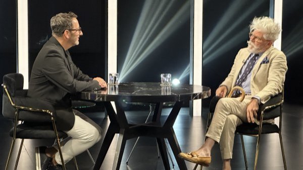 Federico Sánchez y su nuevo programa "Atlas de Chile" por TVN
