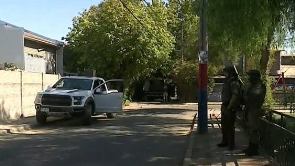 Delincuentes roban más de $2.000 millones tras asalto a camión de valores en Puente Alto
