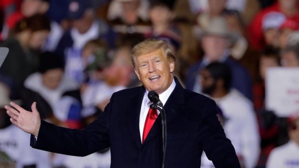 Meta restablecerá las cuentas de Trump en Facebook e Instagram
