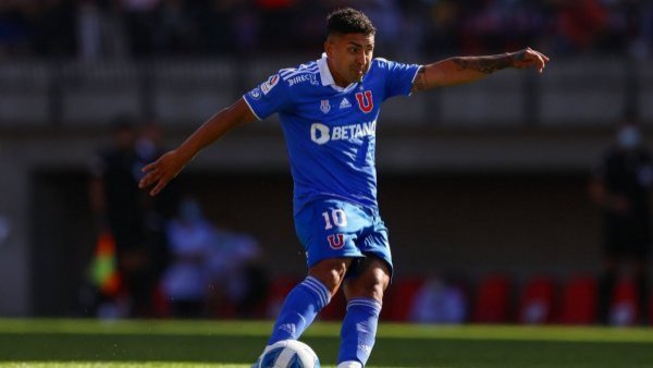 Será dirigido por un chileno: Jeisson Vargas deja la U y es oficializado en su nuevo club
