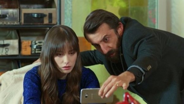 El duro chantaje a Nazli
