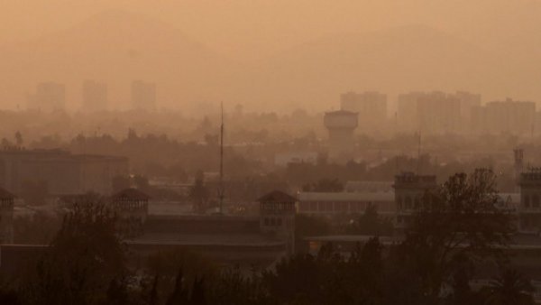 Humo de incendios en Santiago y regiones: ¿qué peligro hay para mi salud?
