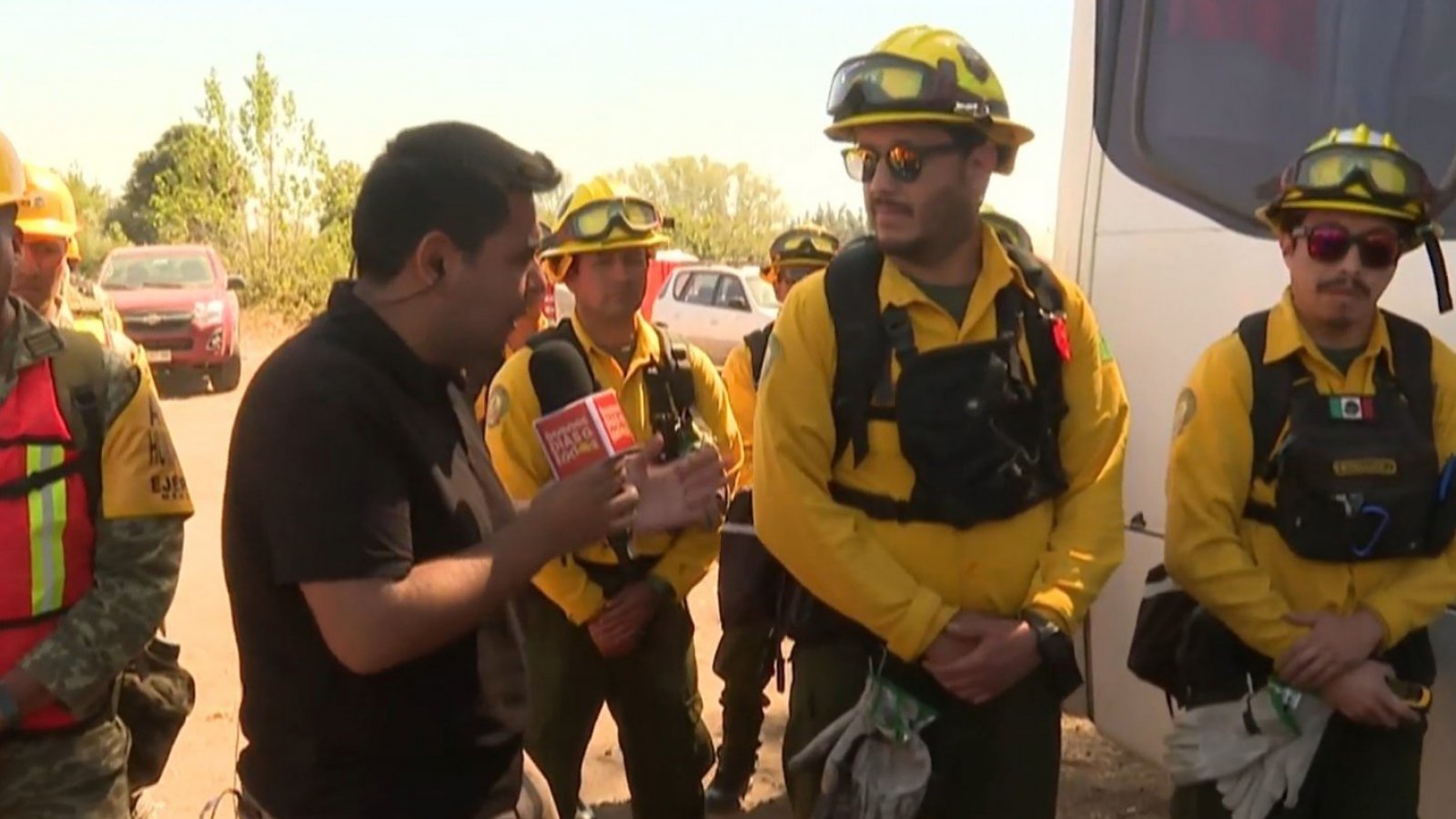 "Con mucho orgullo vamos a donde nos llamen": Brigadistas mexicanos ya están listos para ayudar en los incendios forestales
