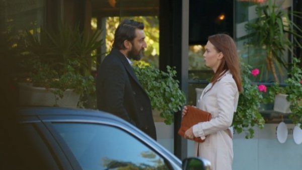 Amor sin Recetas - T1E97 | Hakan y Pelín traman algo

