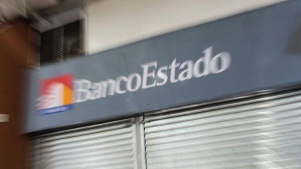Sernac presenta demanda colectiva contra BancoEstado por fraudes
