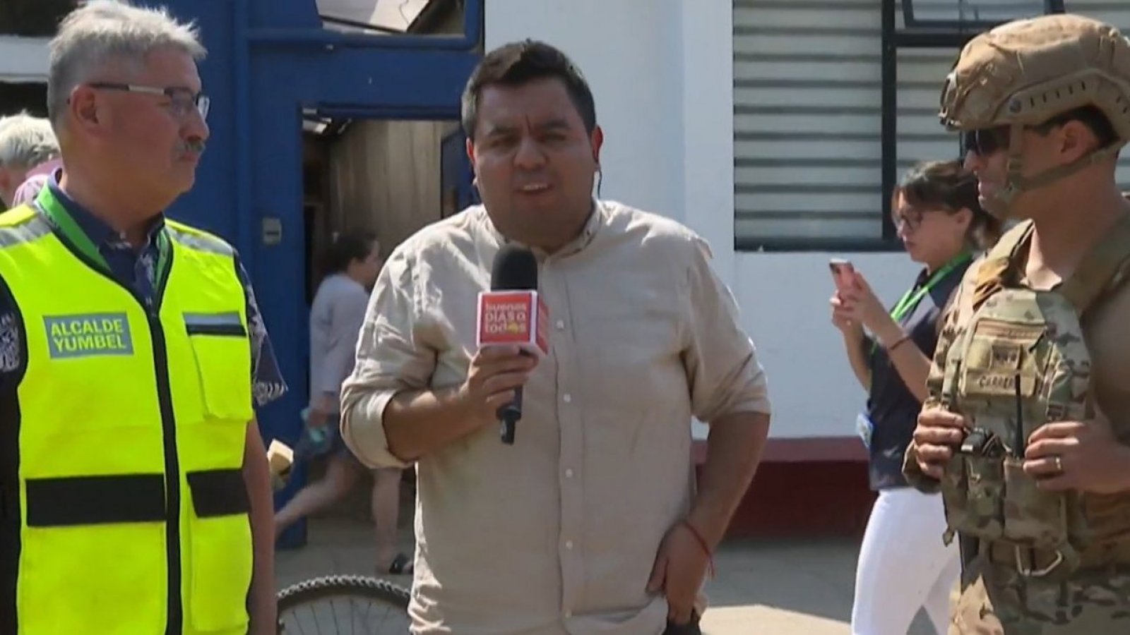 Yumbel agradece y despide a los bomberos que ayudaron en los incendios forestales
