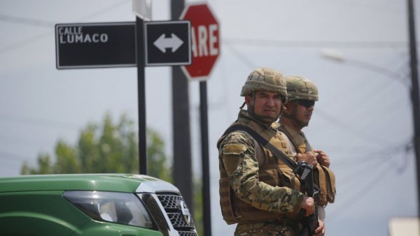 Comienza el toque de queda en 28 comunas del país
