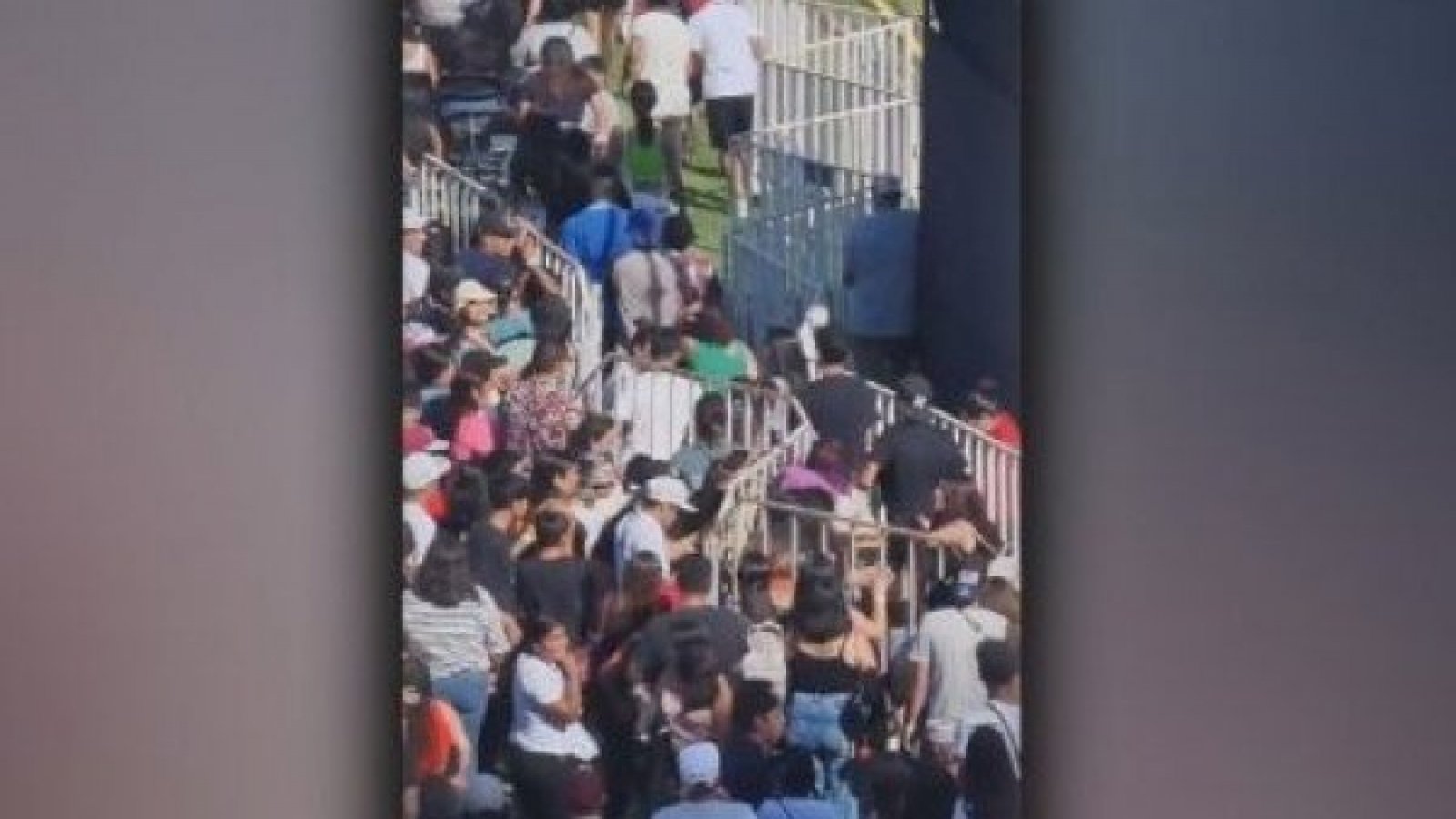 Avalancha de personas y sin fiscalización: los incidentes de la primera noche del Festival de Antofagasta 2023

