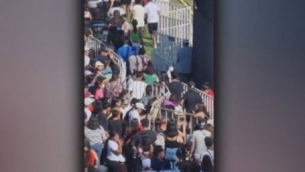 Avalancha de personas y sin fiscalización: los incidentes de la primera noche del Festival de Antofagasta 2023
