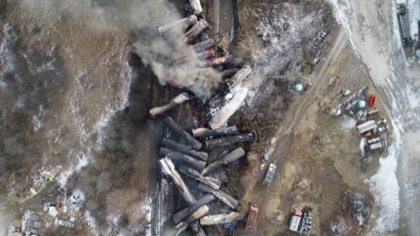 La explosión en Ohio que levanta suspicacias sobre objetos voladores derribados en EE.UU.
