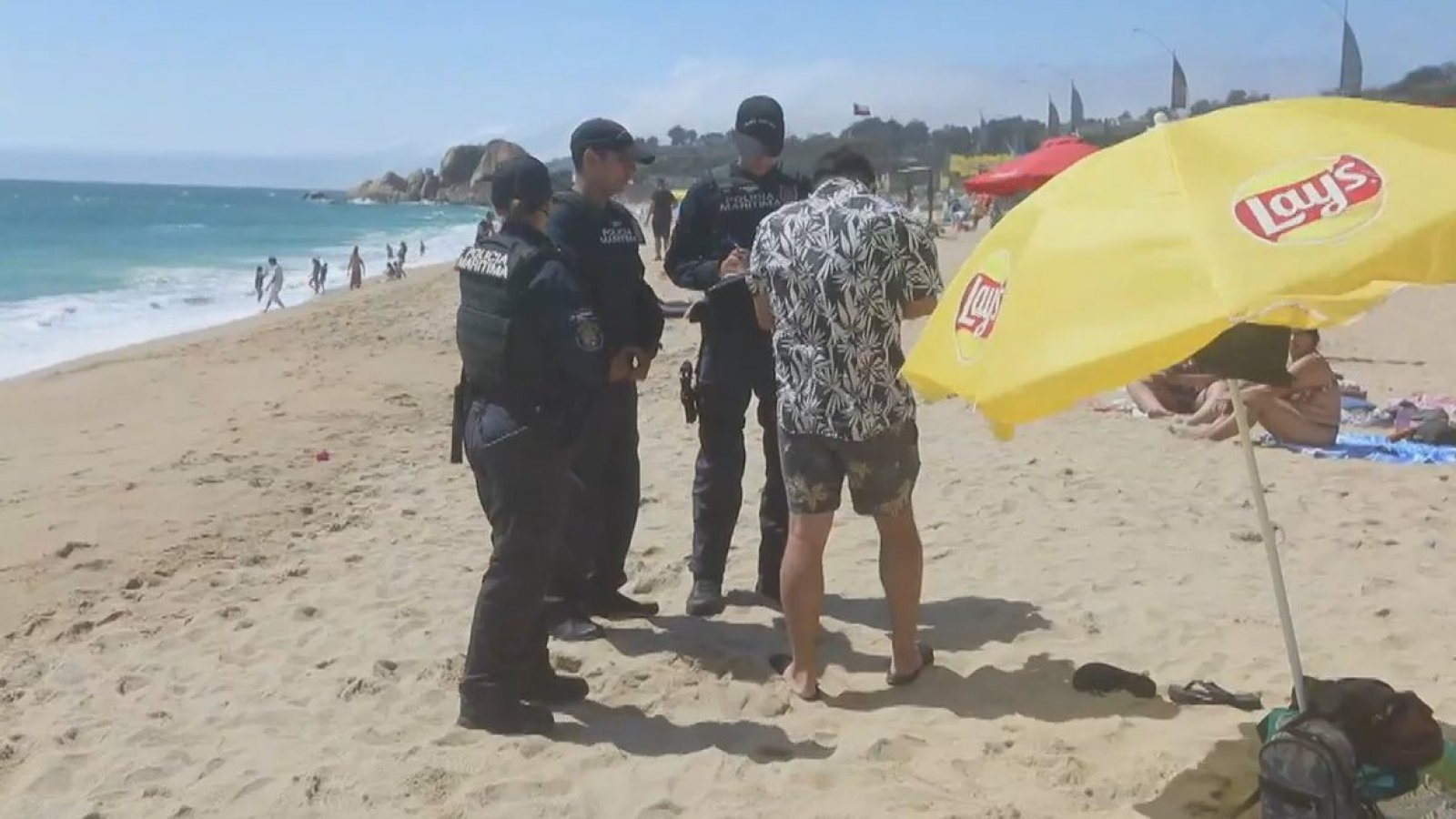 Bañistas borrachos, suciedad y ruidos molestos: La intensiva fiscalización por el orden en las playas del litoral

