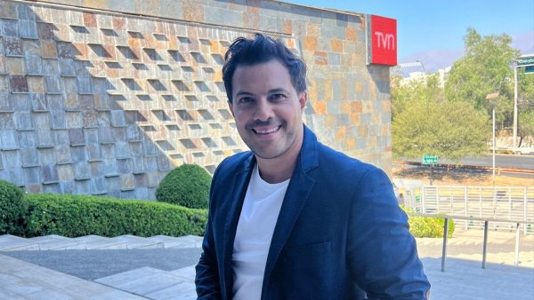 Simón Oliveros arriba al “Buenos Días a Todos”
