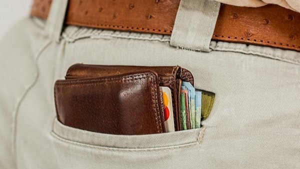 Estudio: los hombres más ricos no siempre son los más inteligentes
