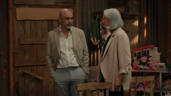 Todo por mi familia T1E171 | Sevgi decepcionada de Ahmet
