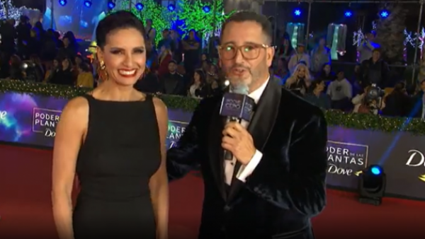 Leonor Varela se deja ver con elegante vestido en la "Noche Cero"
