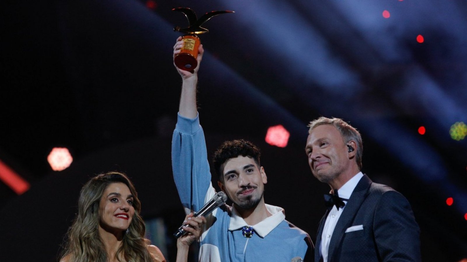 Talento y valentía: Diego Urrutia recibe gaviota de oro
