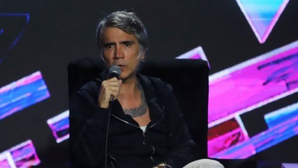 "Saber que no está esa persona, pues pesa": Alejandro Fernández recuerda a su padre y adelanta un homenaje en Viña 2023