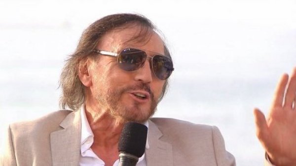 Carlos Pinto recuerda su pasado en la cobertura del Festival de Viña
