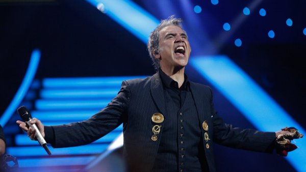 Revive la presentación completa de Alejandro Fernández que lo llevó a dos Gaviotas
