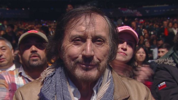 Ovación para Carlos Pinto en la Quinta Vergara
