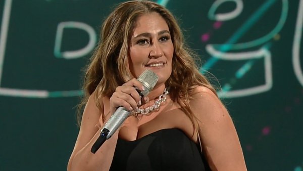 Belén Mora terminó su rutina pese a complejo final
