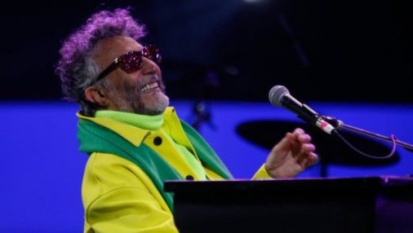 Fotos: El comentado look de Fito Páez en el Festival de Viña
