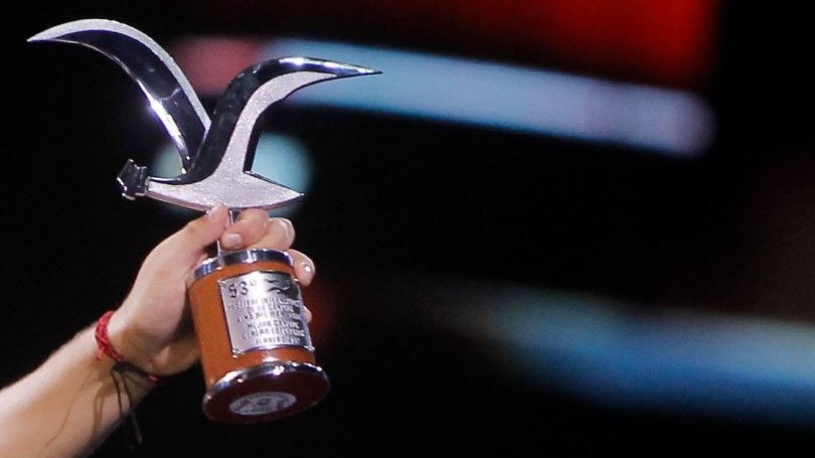 Conoce a los finalistas de la competencia Internacional y Folclórica
